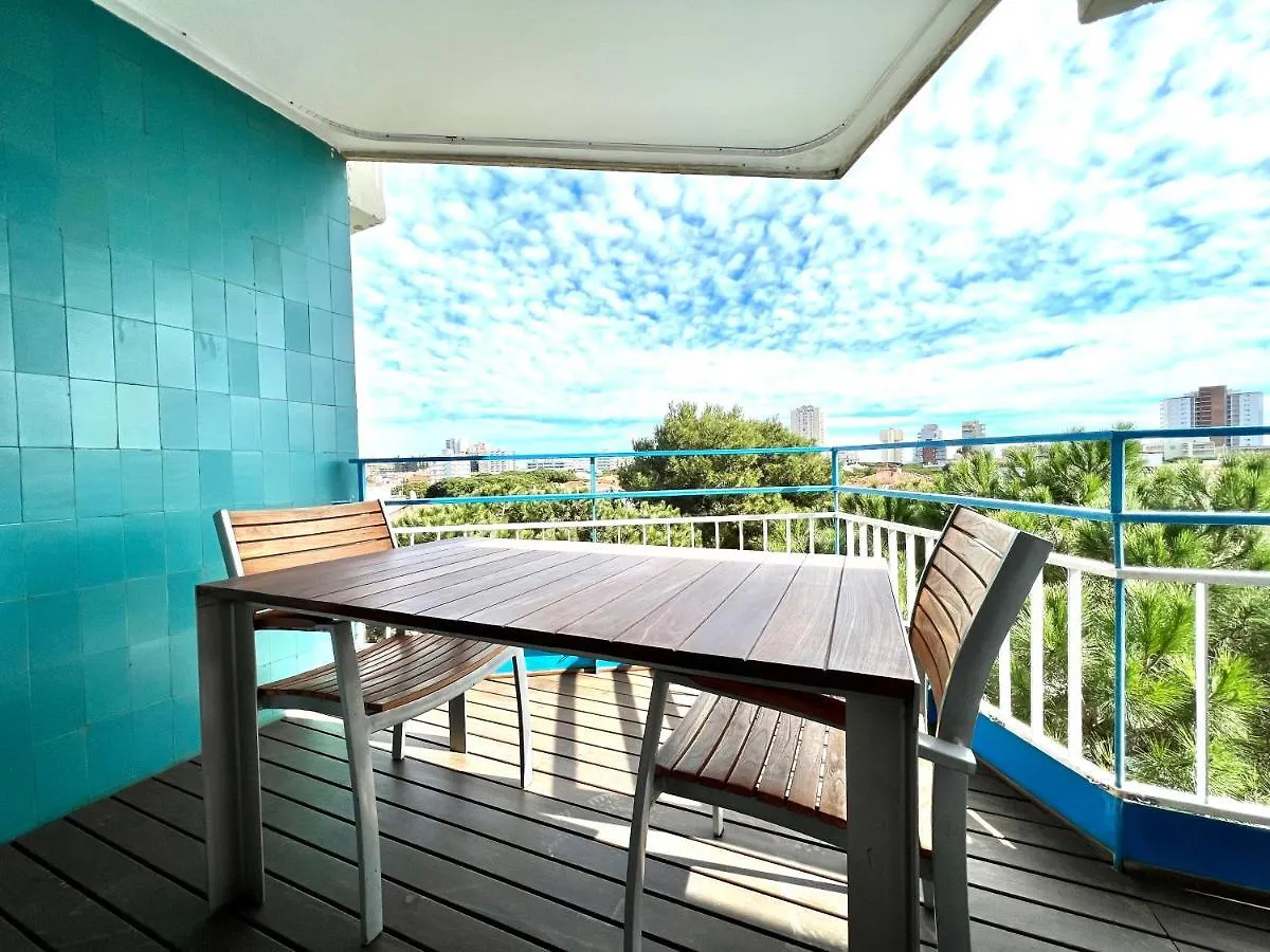Oriol Center Apartments