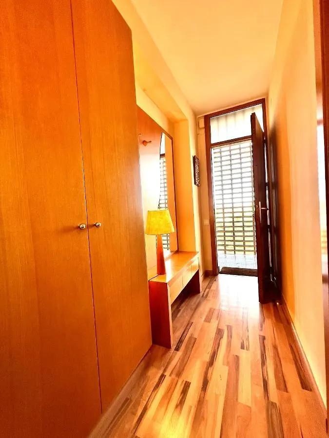 Oriol Center Apartments