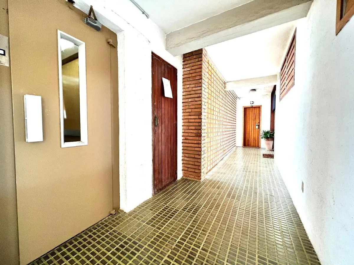 Oriol Center Apartments